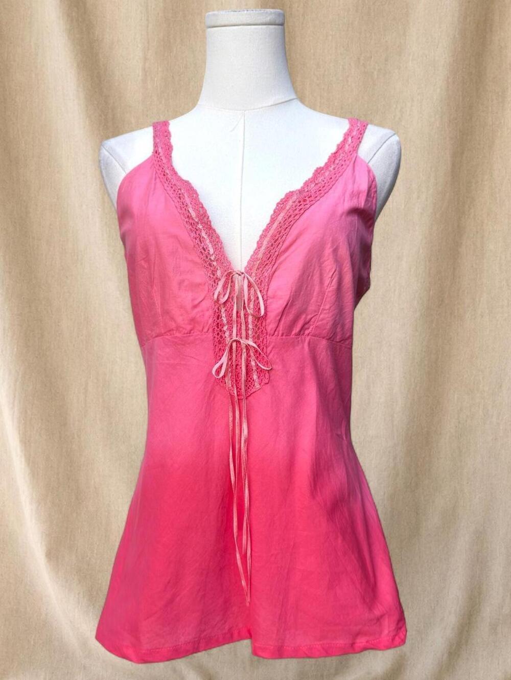 Deadstock pink ombre cami top with lace trim and ribbon tie detail
